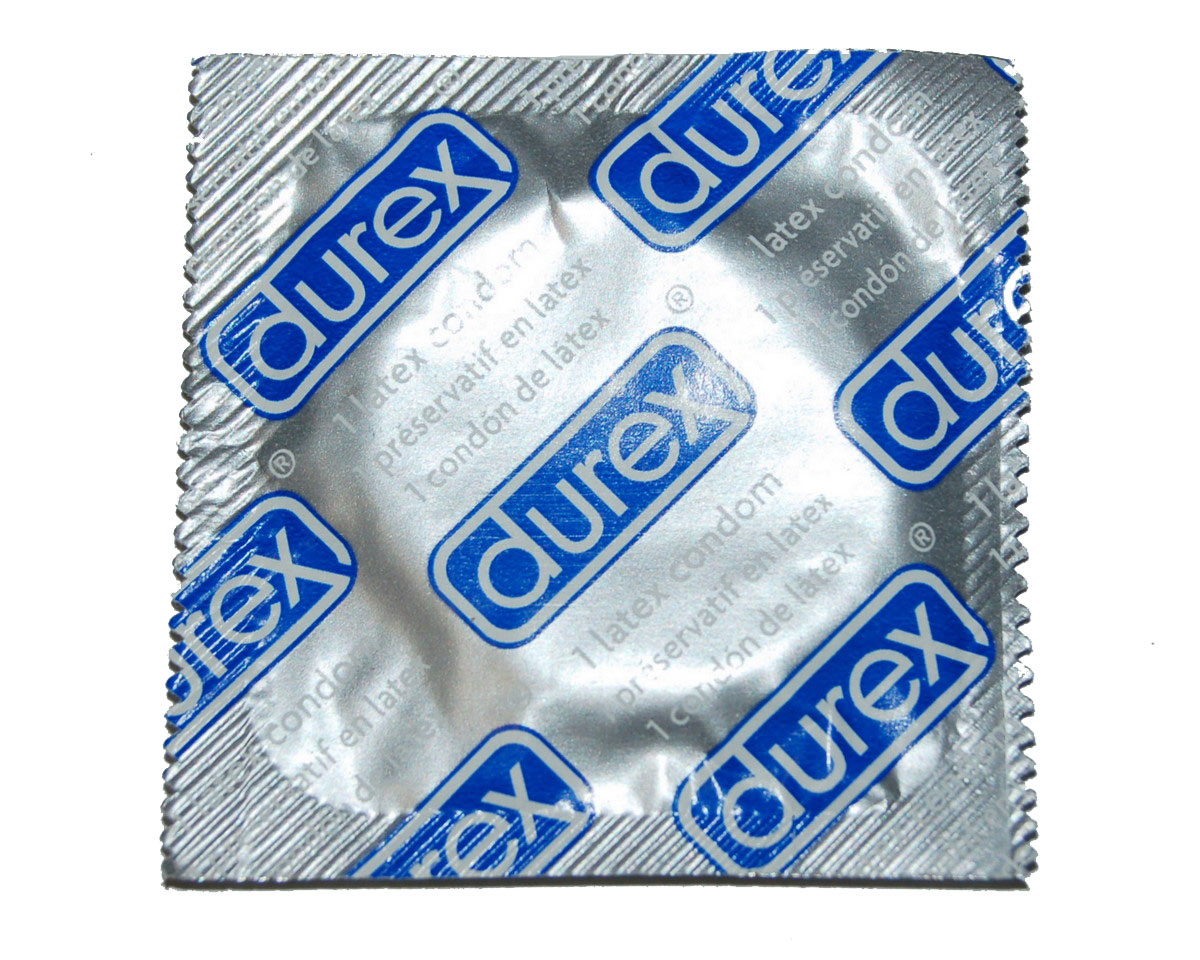 durex_performax_condom_lrg1.jpg